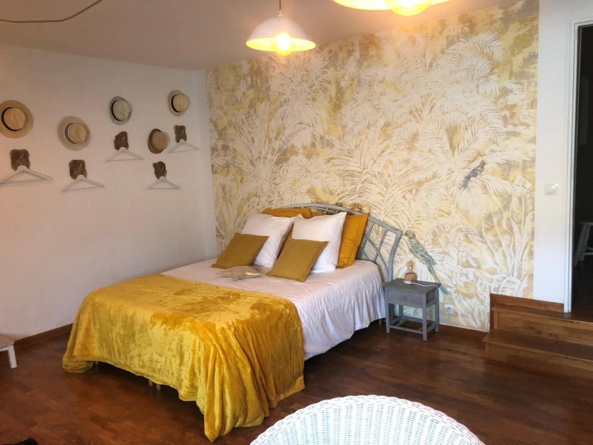 Grande Chambre Familiale Jaune Tout Bonnement Bien Putot-en-Auge Buitenkant foto