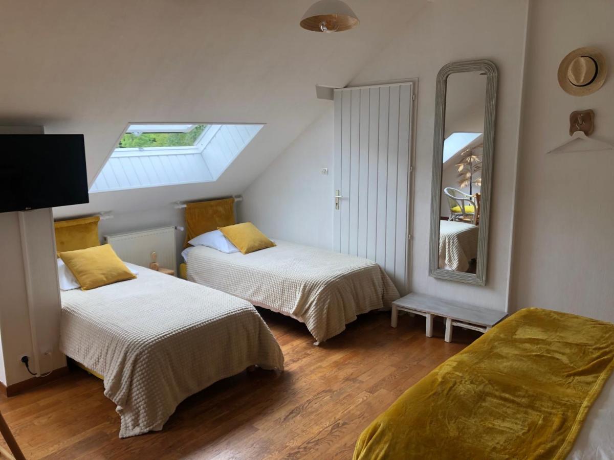 Grande Chambre Familiale Jaune Tout Bonnement Bien Putot-en-Auge Buitenkant foto